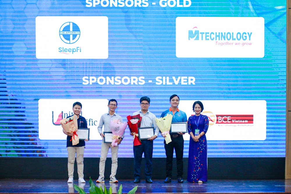 MTECHNOLOGY cung cac nha tai tro khac tai Hoi Thao