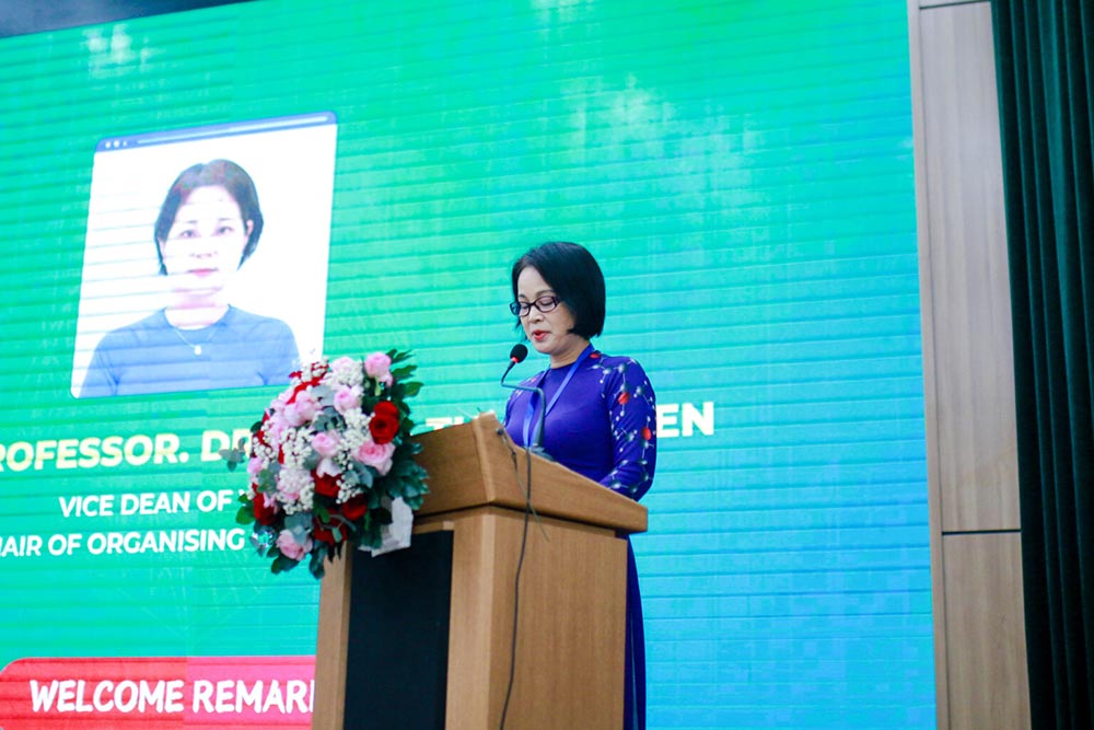 PGS.TS Giang Thi Kim Lien Pho Vien truong VNUK Truong BTC