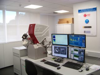 Hệ thống TESCAN FIB-SEM đột phá được khai thác tại Đại học Curtin (Úc)